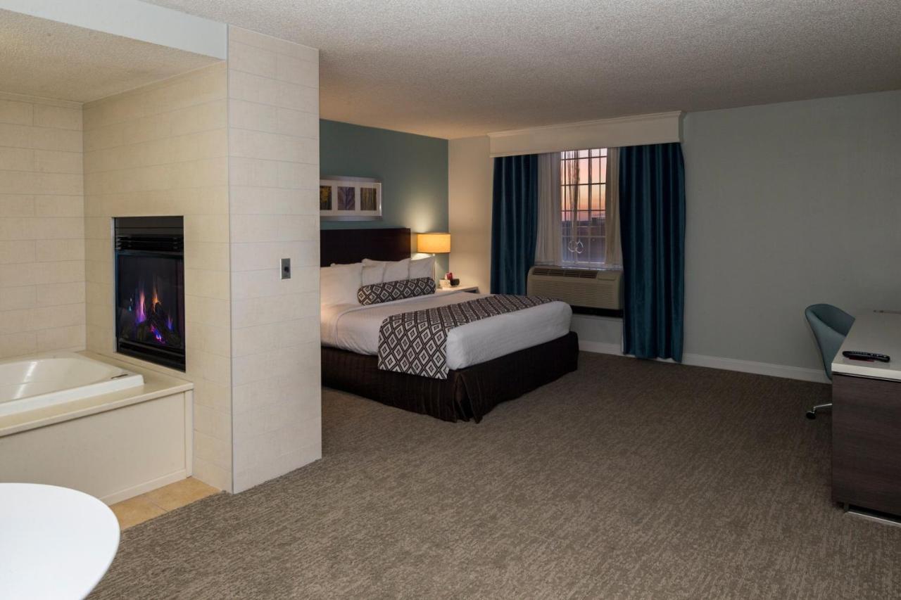 Crowne Plaza Hotel And Suites Pittsburgh South By Ihg Mt. Lebanon Экстерьер фото