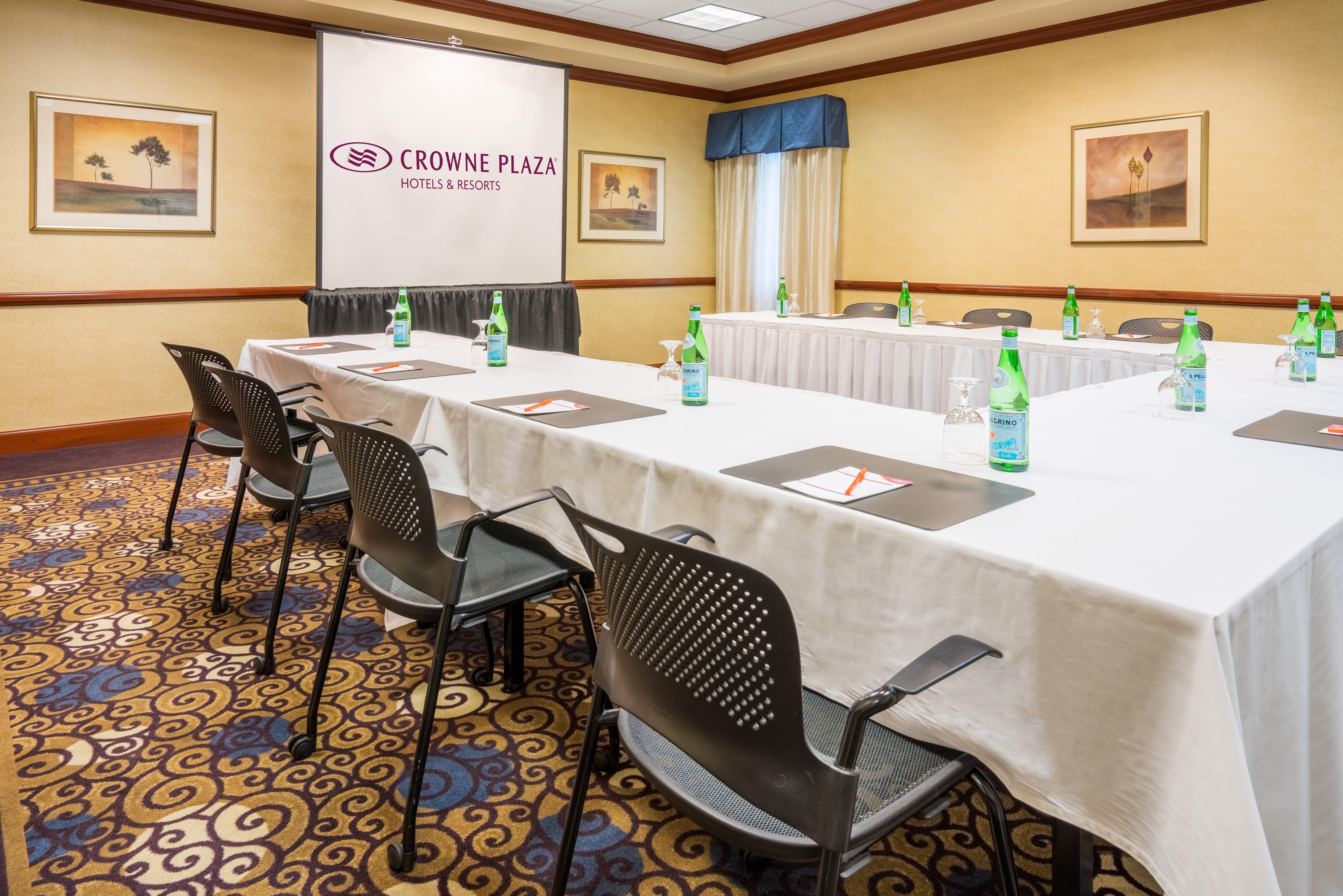 Crowne Plaza Hotel And Suites Pittsburgh South By Ihg Mt. Lebanon Экстерьер фото