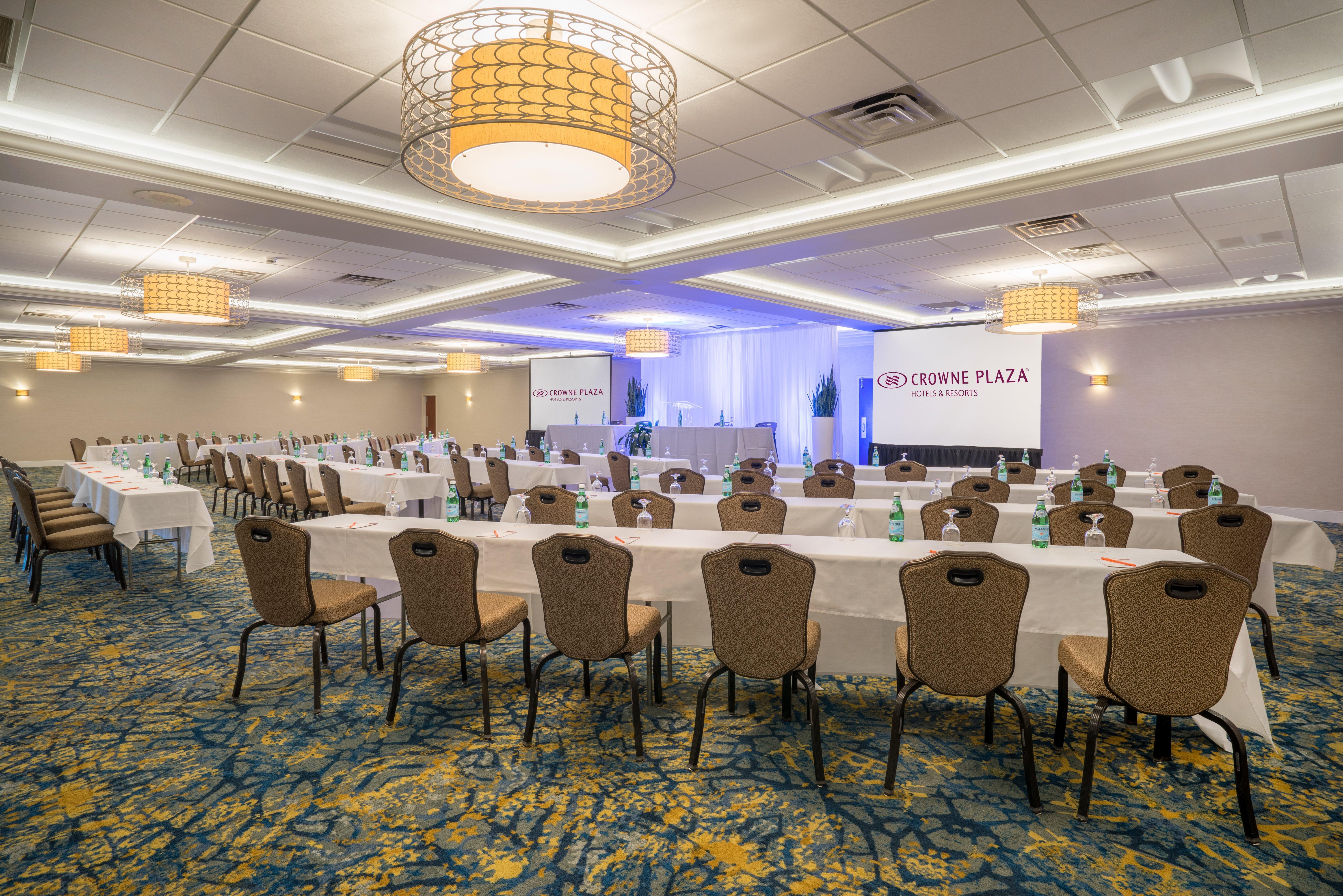 Crowne Plaza Hotel And Suites Pittsburgh South By Ihg Mt. Lebanon Экстерьер фото