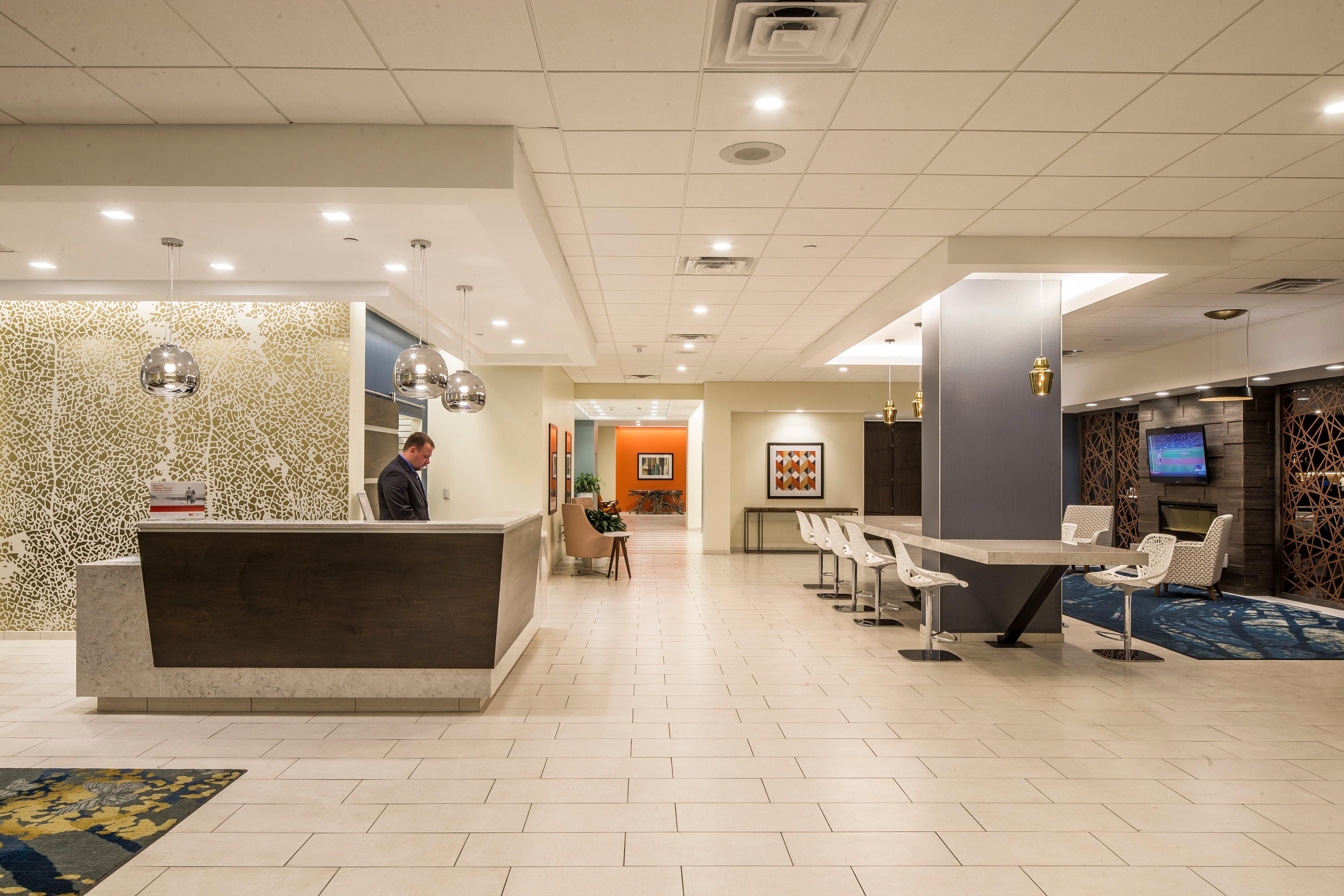 Crowne Plaza Hotel And Suites Pittsburgh South By Ihg Mt. Lebanon Экстерьер фото